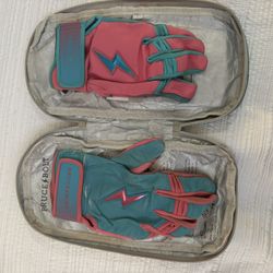 Size Large Bruce Bolt Batting Gloves