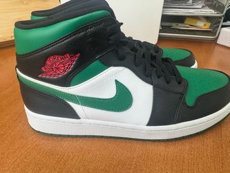 Air Jordan 1 Mid Green Toe Sneakers