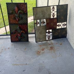 Walls Decorated Pices 