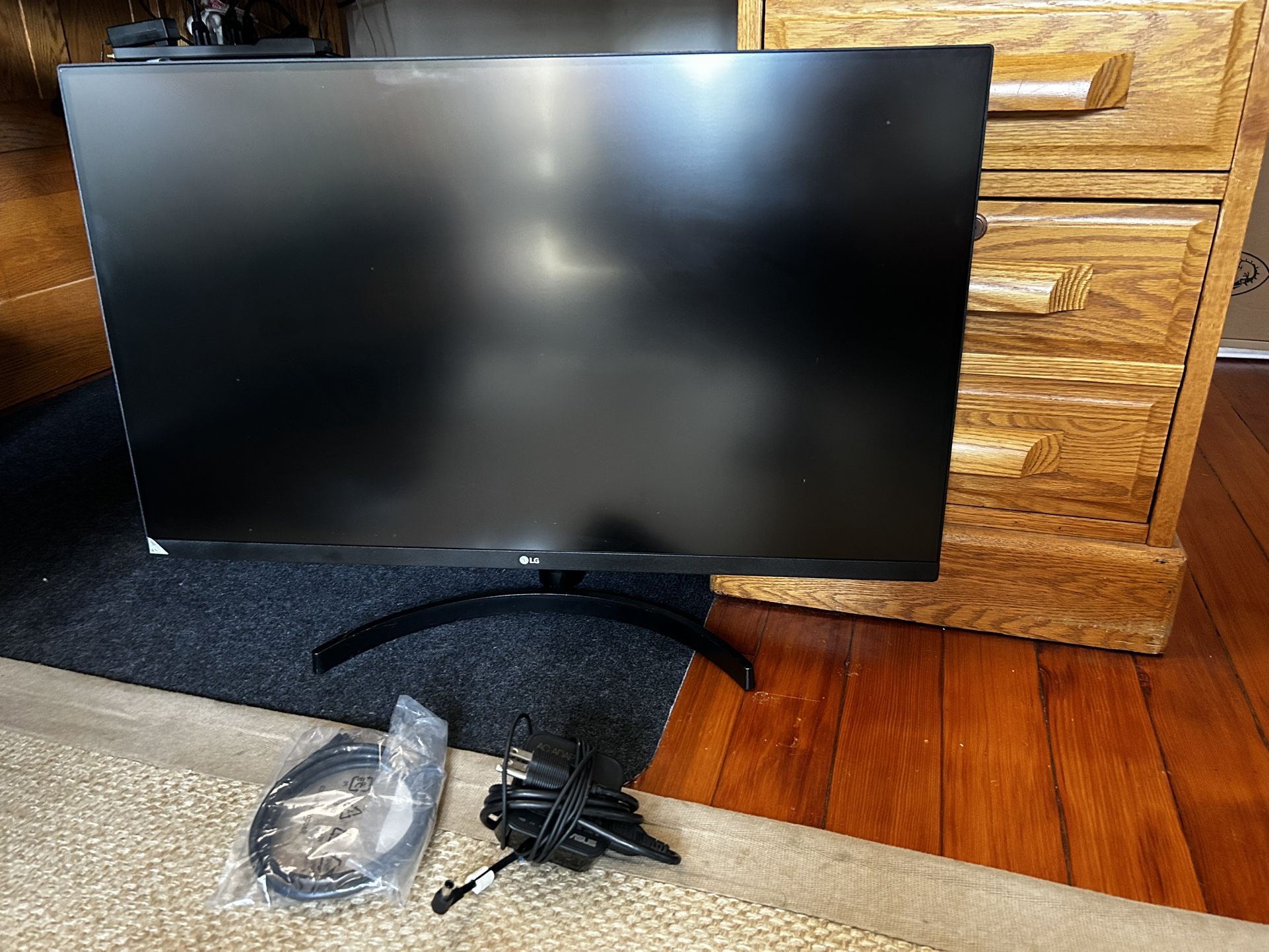 LG 32β 4K UHD HDR Monitor