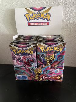 Unsealed Booster Box Of Pokémon Lost Origins.