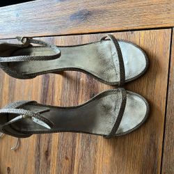 Stuart Weitzman Pewter Heel