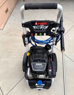 KOHLER GAS PRESSURE WASHER 3700 PSI