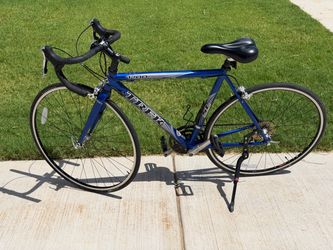 Trek 1200 Lightweight Aluminum Road Bike
