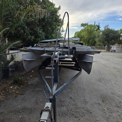 Pontoon Boat 