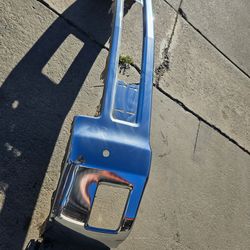 Chevy Silverado 2500 front bumper Oem