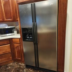 Whirlpool Refrigerator And Freezer