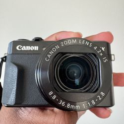 Canon G7X Mark II