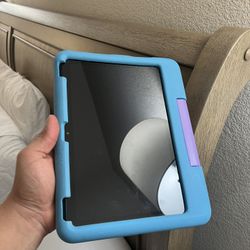 Amazon Fire 10 HD Kids tablet (newest model) 