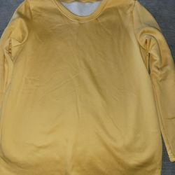 Large yellow sweat shirt new
