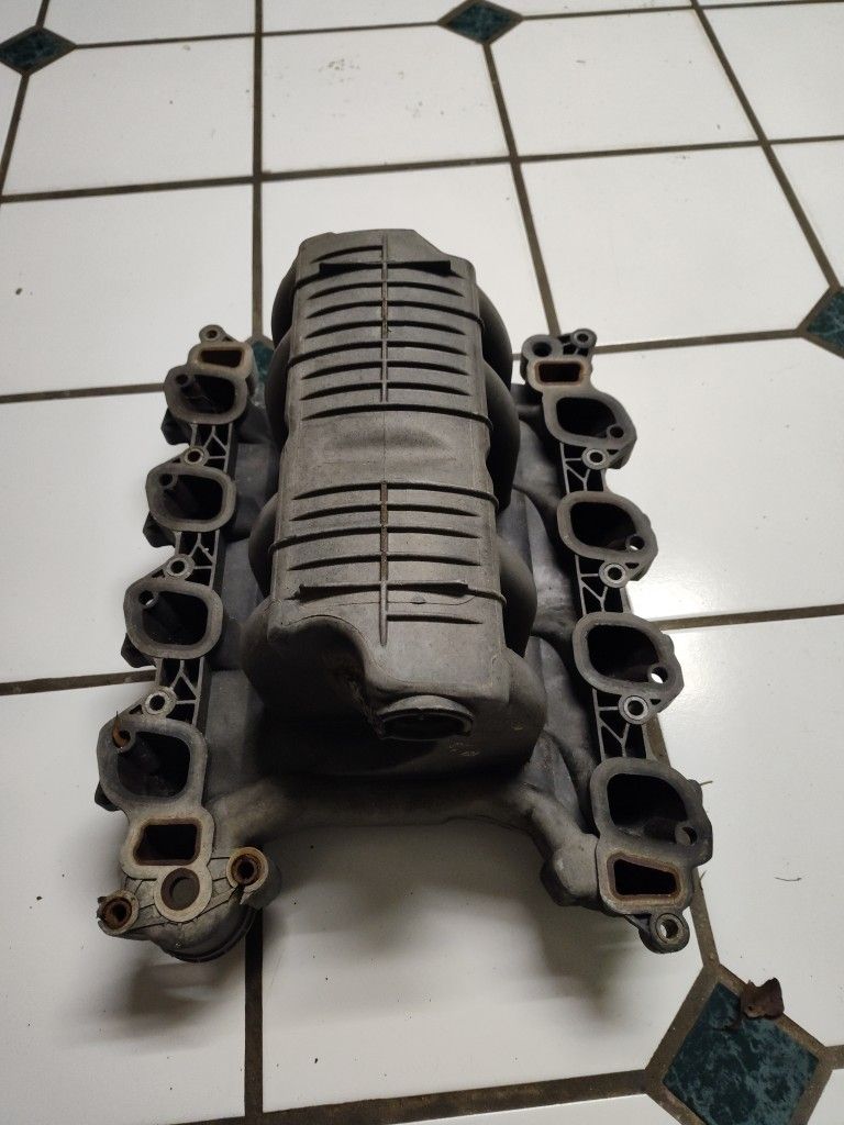 Intake Manifold For Mustangs 1(contact info removed)