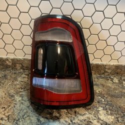Dodge Ram Passenger Tail Light 19-22
