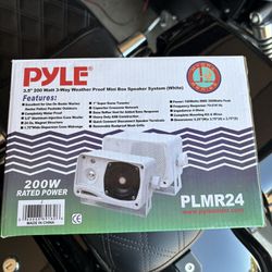 PYLE Weather Proof System Boot 