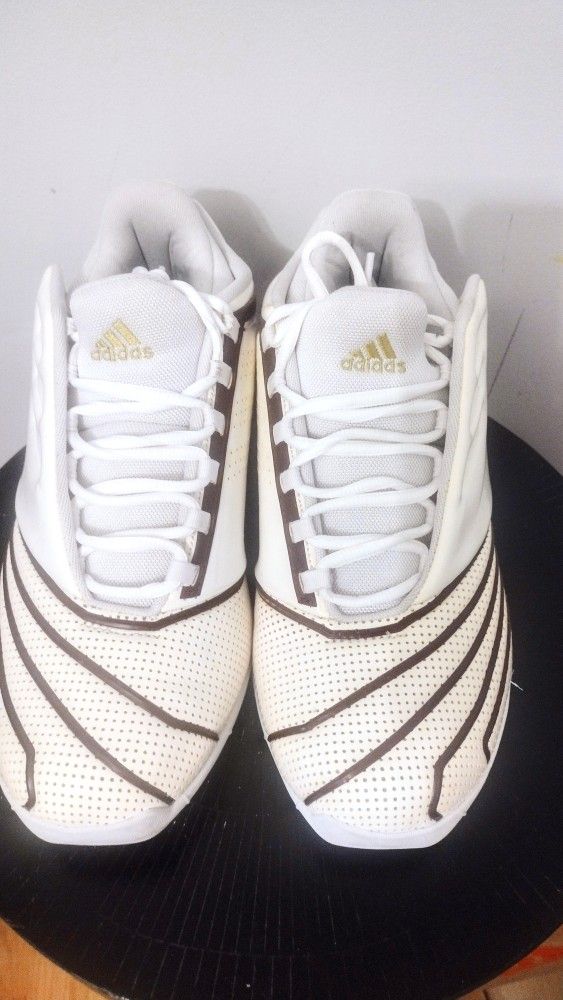 adidas gazelle silver green womens adidas Hoops 3.0 Classic Vintage Basketball Shoe  