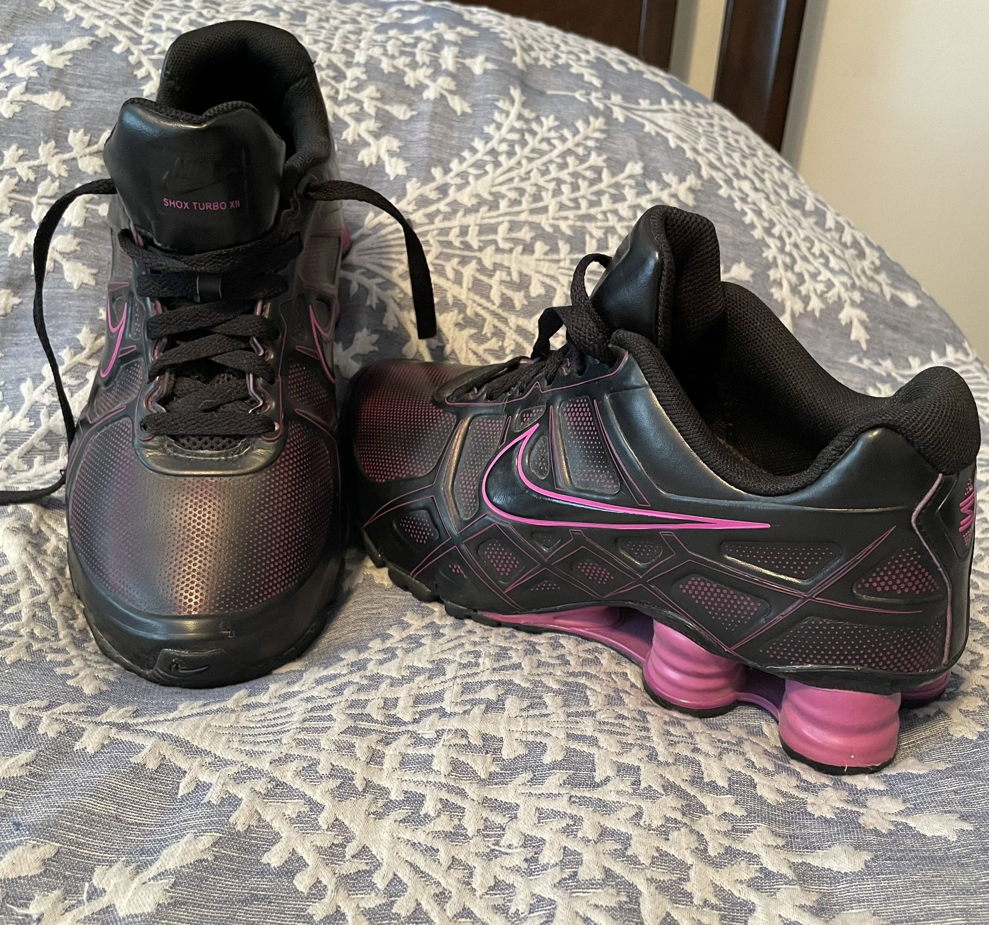 Women Nike Shox Turbo XII for Sale in Laud Lakes FL OfferUp