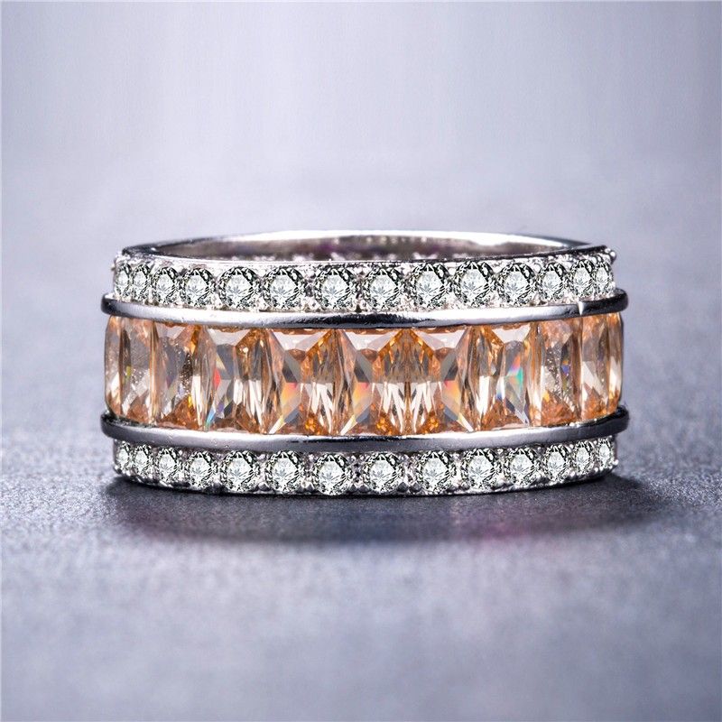 "CZ Anillos Champagne Rectangle Perfect Cut CZ Baguette Crystal Ring, L549
 
 