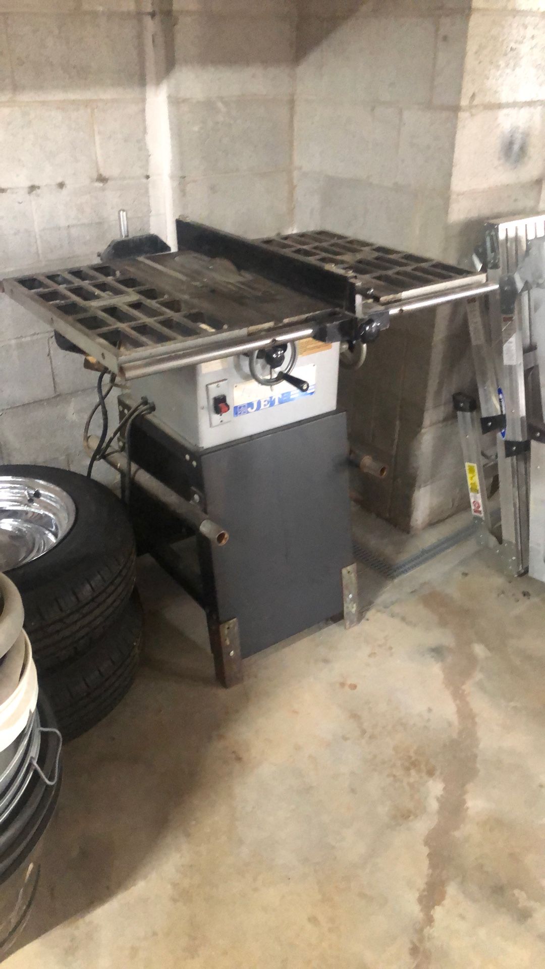 Table Saw