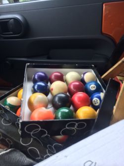 4 sets of pool balls