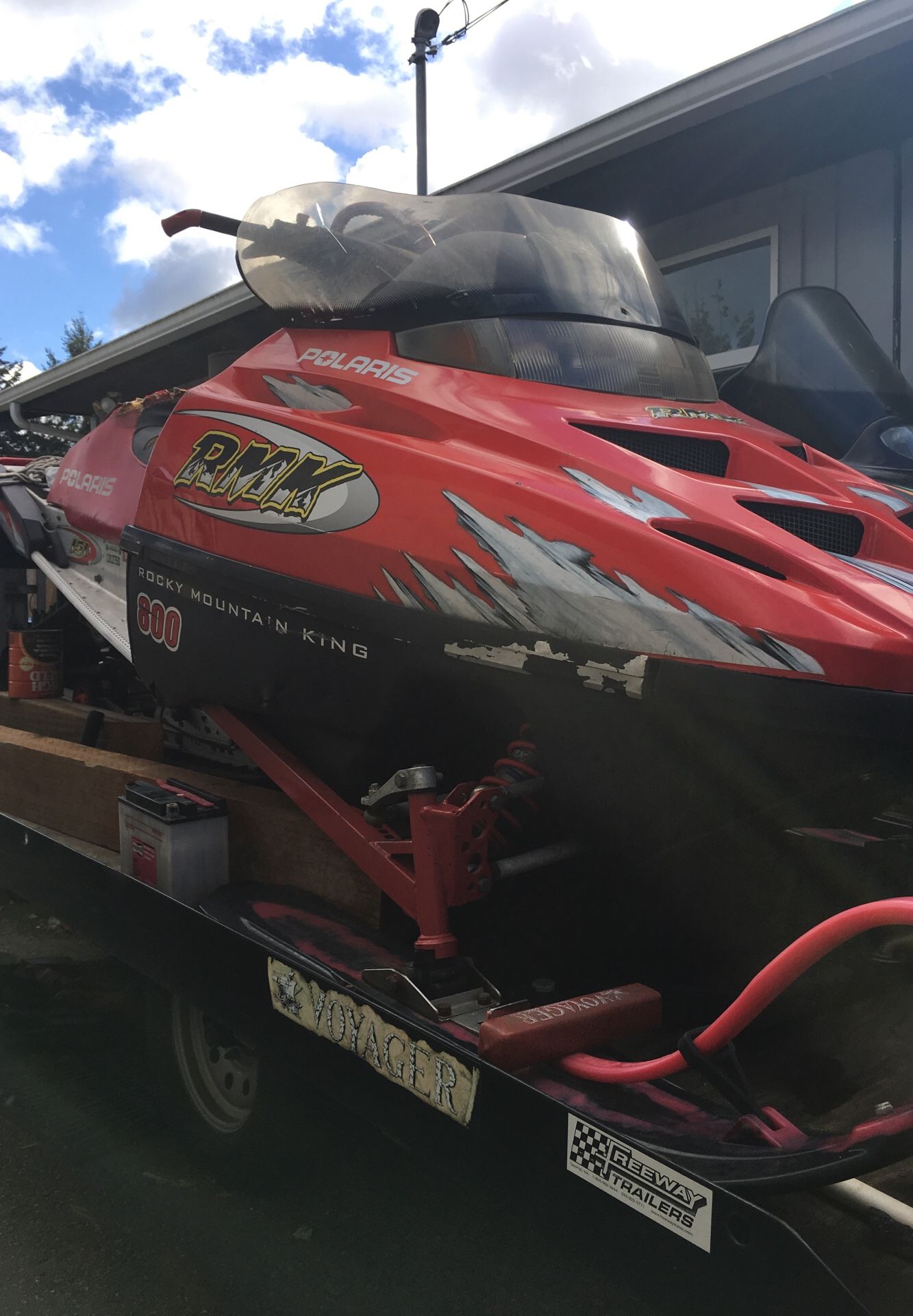 Snowmobiles & trailers