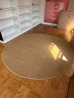 100% Seagrass 8’ round rug