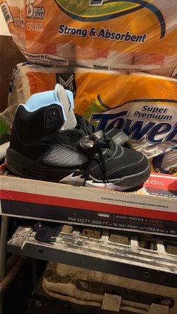 Jordan 5 universal blue