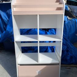 (custom) Kids Storage / Book Storage Shelf Display With Rolling Cubby