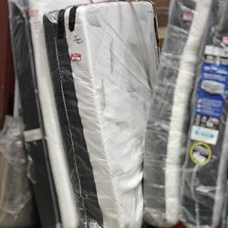 Member's Mark Hotel Premier 14" Hybrid Mattress King