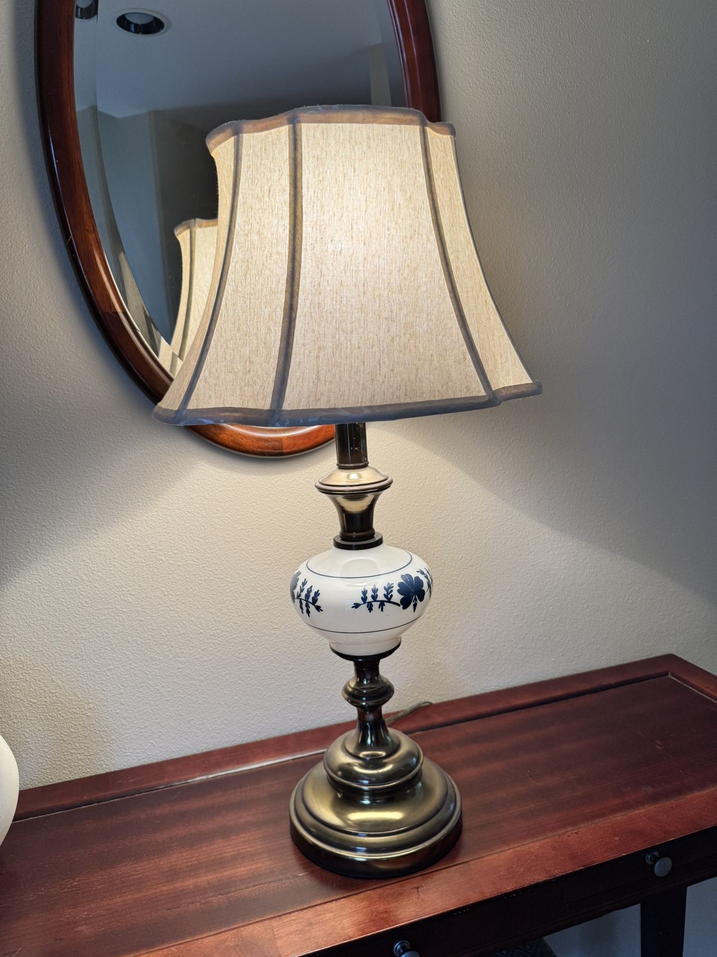 Antique Ceramic Table Lamp