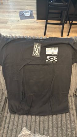 Grunt style XL T shirt NEW vigilance and Valor