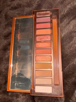Urban Decay Heat palette