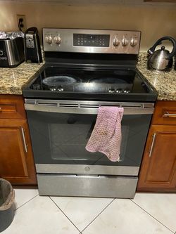 GE Stainless Steel Electric Range Stove