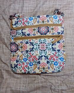 Floral Sidebags are being sold separately