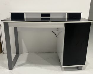 Modern Desk