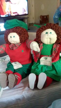Xavier Roberts Irish Set 4000 in this edition consecutive numbers of 1(contact info removed). 1985 came out