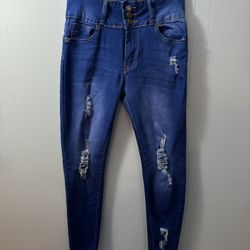 Women’s Junior Vince Blue Co. Skinny Jeans. Size 3. Blue.