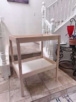 As NEW Changing table L29W21H34 Inch