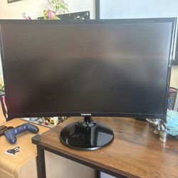 Samsung 24’ Curved Monitor