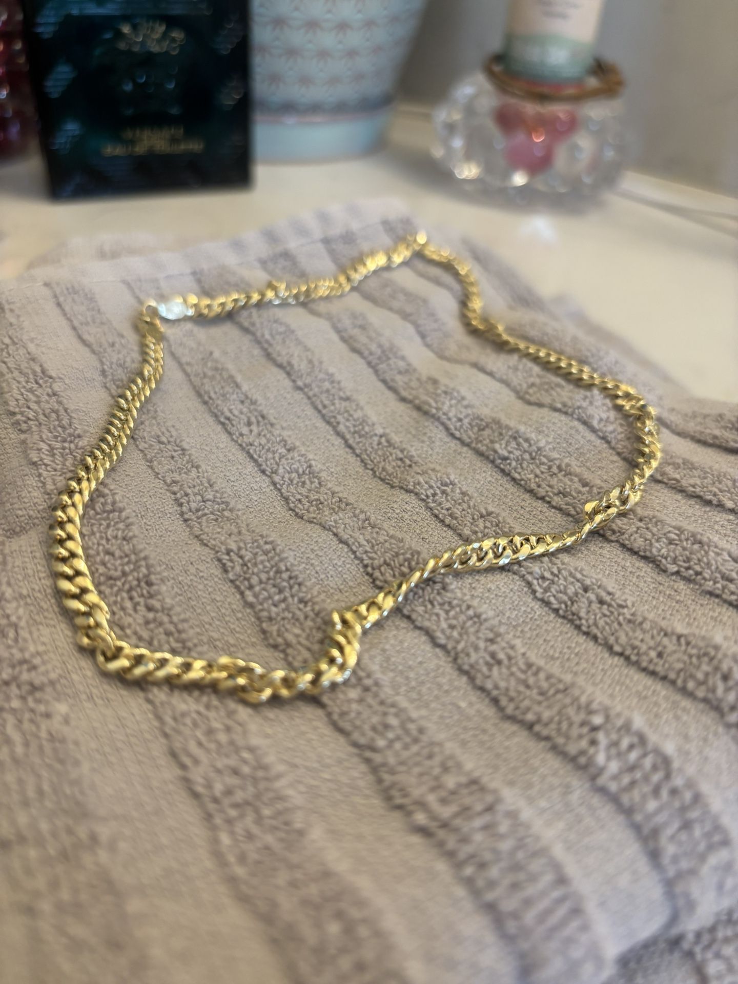 10K SOLID GOLD CUBAN LINK CHAIN