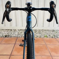 Gravel/allroad bike