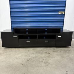 TV Stands 