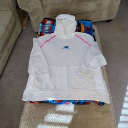 New Balance Hoodie 