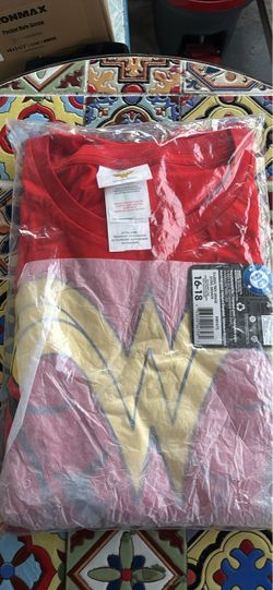 Wonder Woman Graphic T-Shirt Size XL