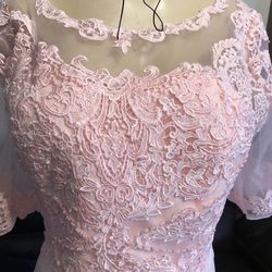 PLUS-SIZE WEDDING DRESSES NEW SIZES  6XL  XXL 18 -16 XL  ASKING 50 EACH CASH ONLY AVE  