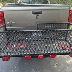 CARGO CARRIER HITCH