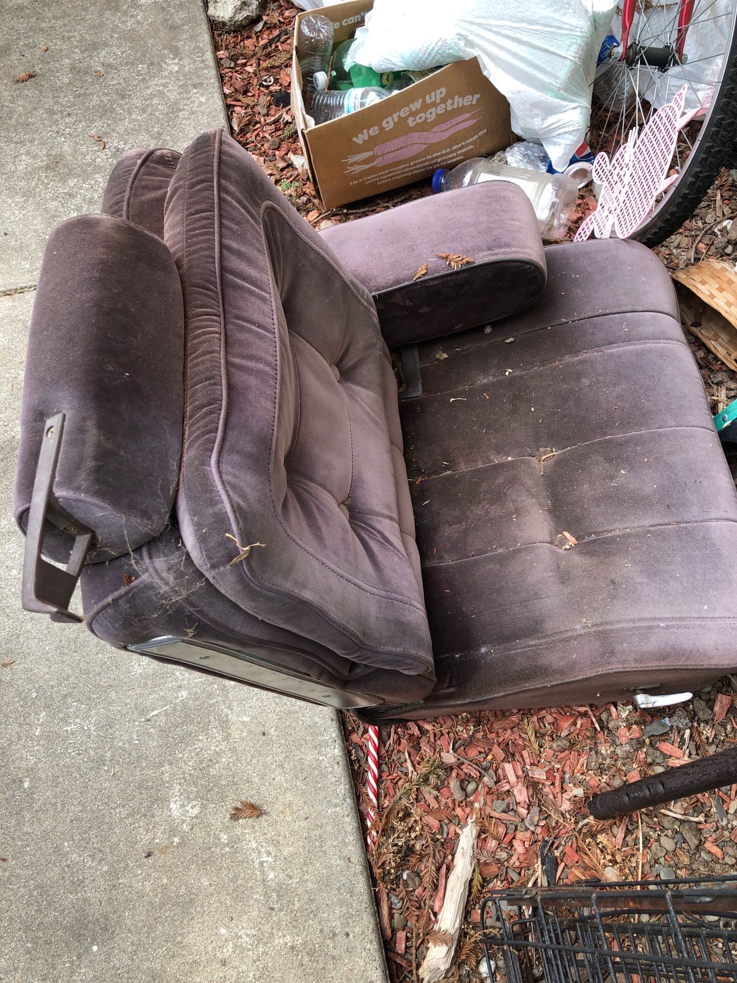G body regal passenger semi bench no track