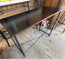 Small desk