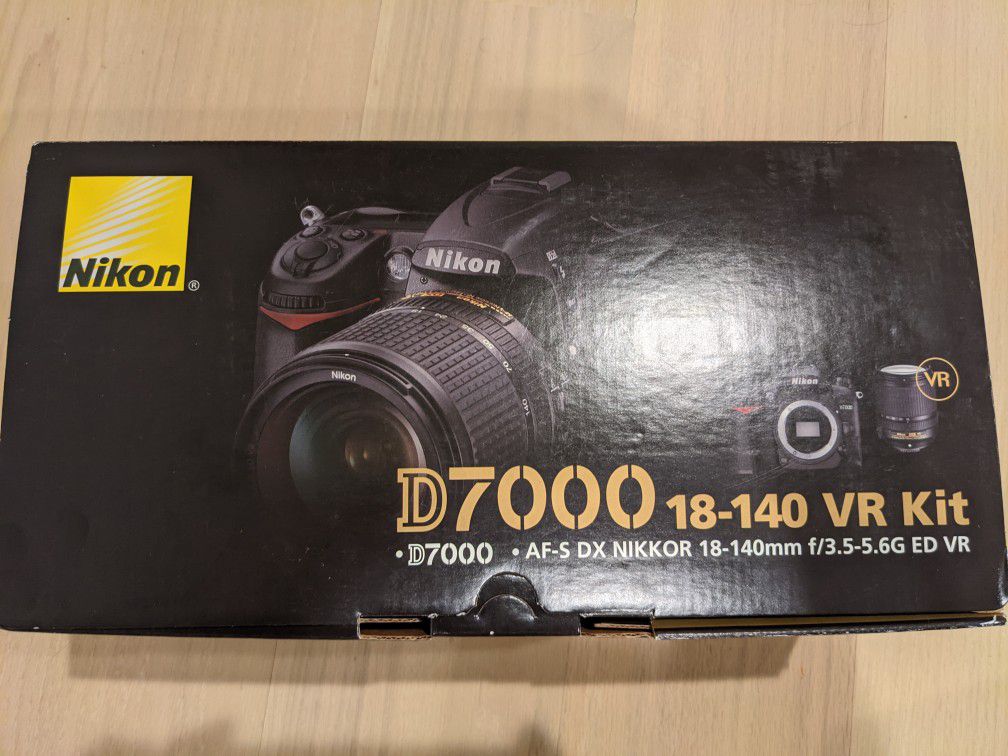Nikon D7000 16.2MP D-SLR with 18-140mm f/3.5-5.6G ED VR AF-S DX NIKKOR Zoom Lens