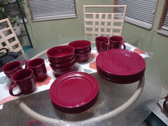 20 Piece Dinnerware Set 