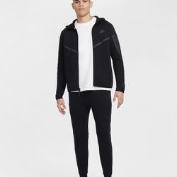 NIKE TECH BLACK/BLACK FULL ZIP WINDRUNNER HOODIE HV0949-010, FLEECE JOGGER PANTS HV0959-010 MEN SIZE XL
