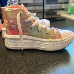 Girls Platform High Top Converse Size 13